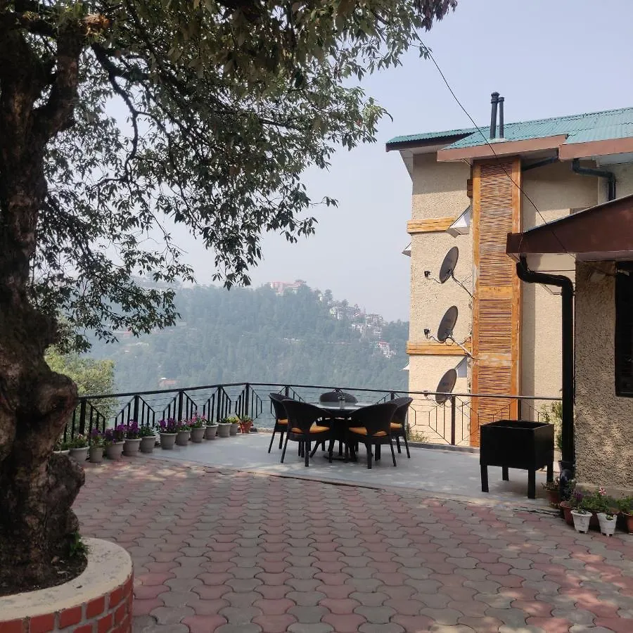 The Oaktree House Hotell Shimla 3*,