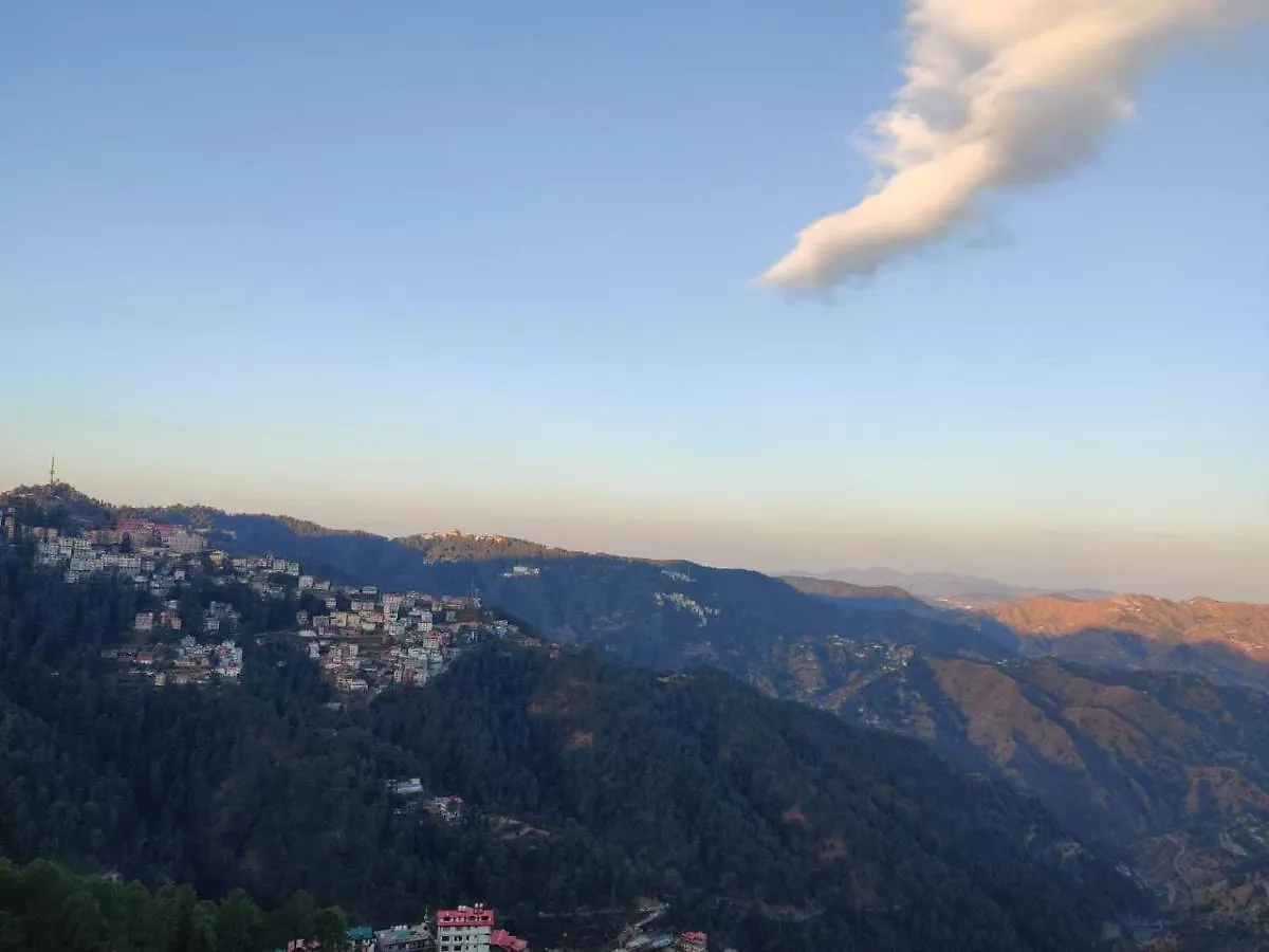 The Oaktree House Hotel Shimla