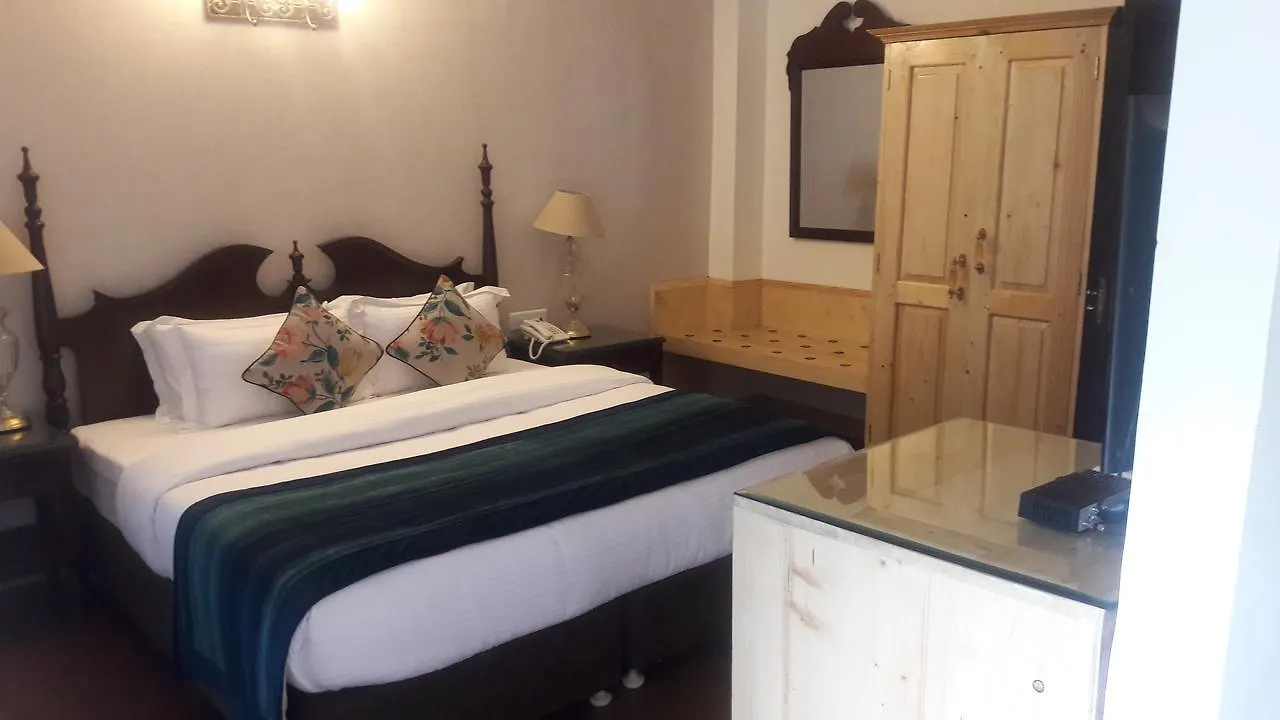 The Oaktree House Hotel Shimla 3*,  India