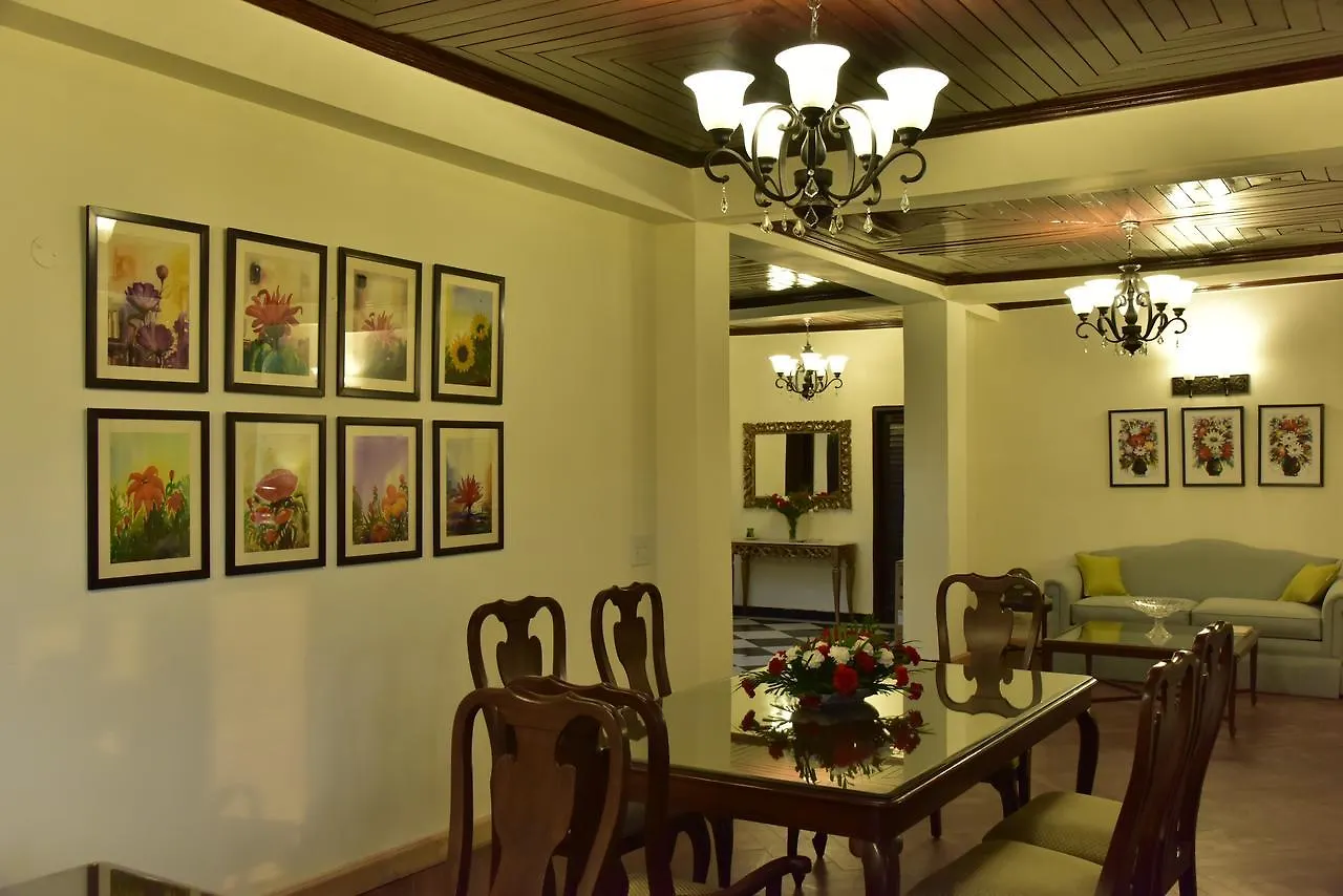 The Oaktree House Hotel Shimla